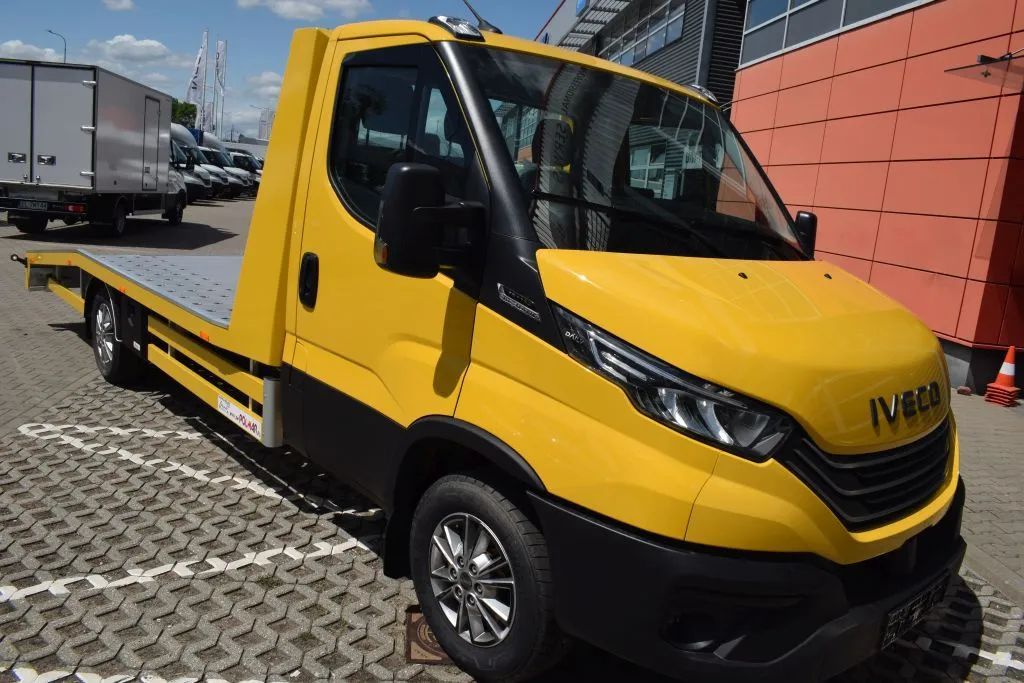 Iveco DAILY 35S18H  Iveco DAILY LAWETA Do Zadań Specjalnych