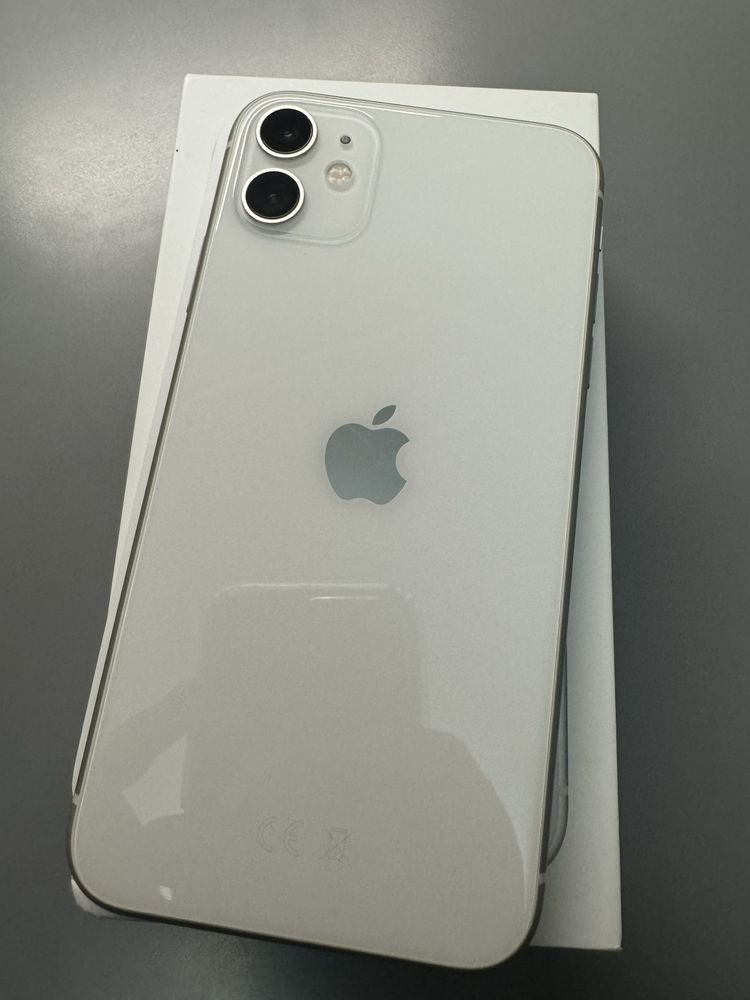 Sprzedam iPhone 11 64 GB w kolorze białym