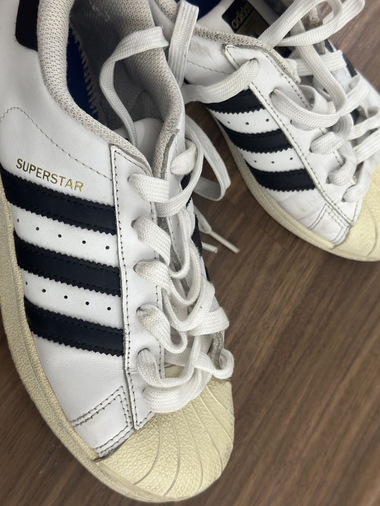 Ténis adidas superstar