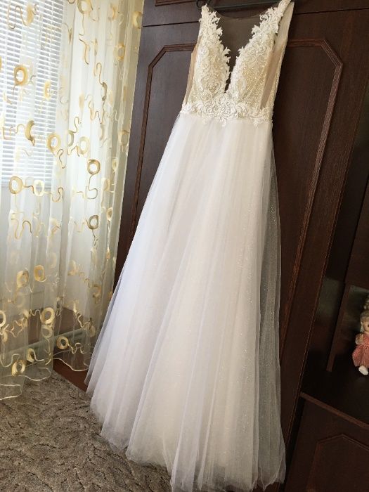 Свадебное платье р 42-46