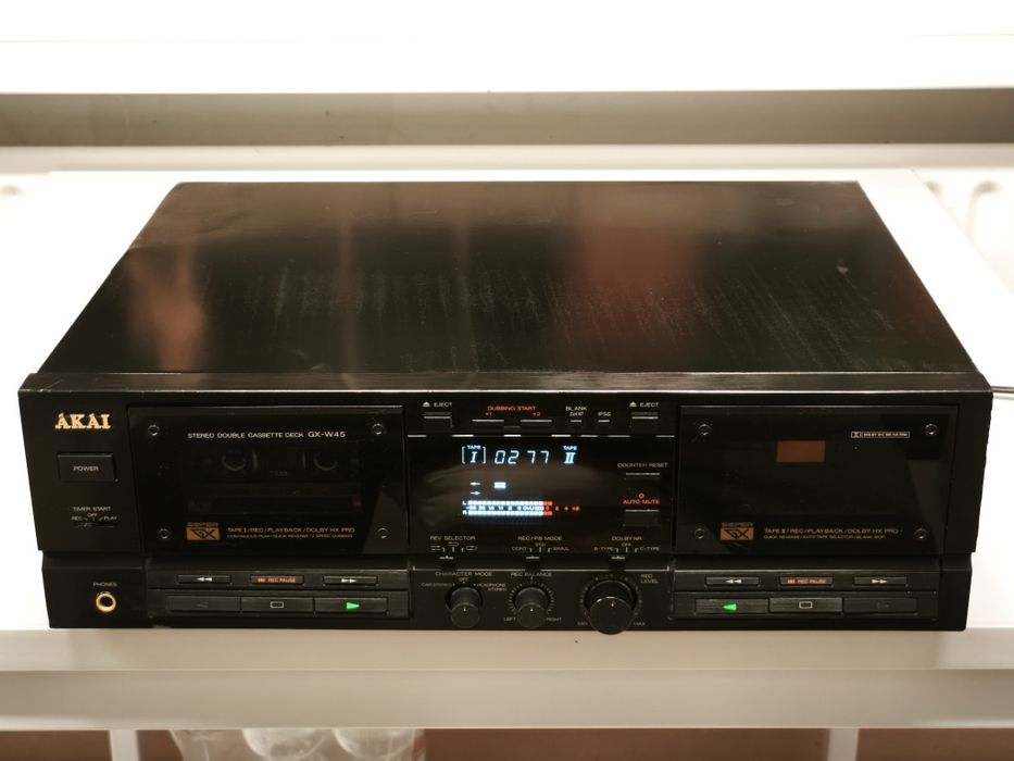 Касетна дека Akai GX-W45 ! Вага 6 кг ! Зроблено в Японії !