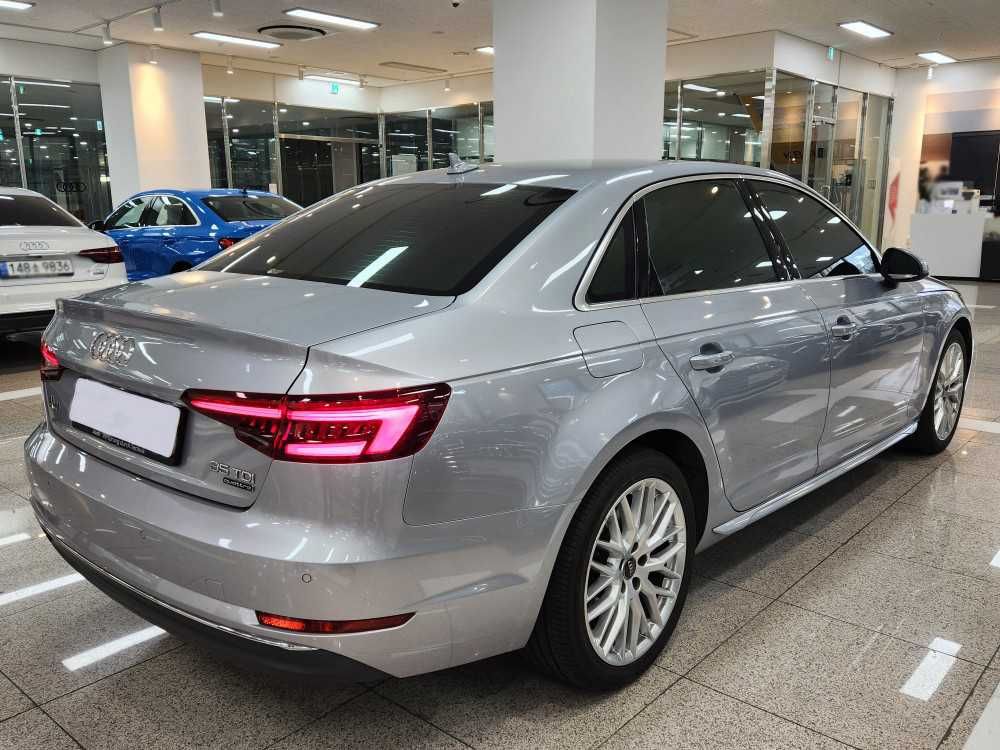 Автомобіль Audi A4 2018 з Кореї