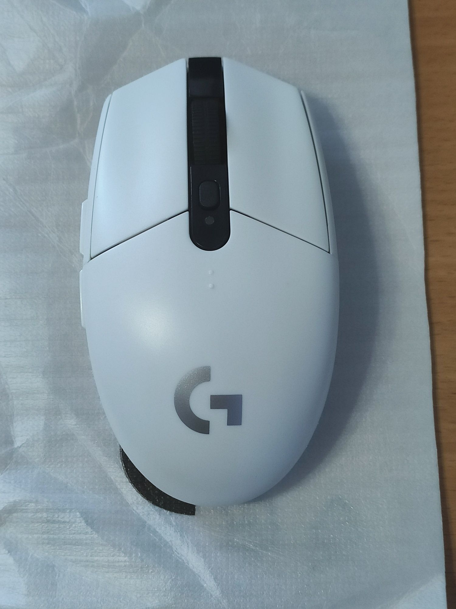 Беспроводные мишки   Logitech G304 Новые в упаковке.