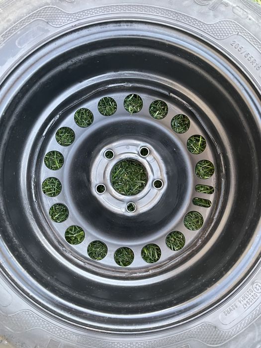 Шина з диском, всесезонна 205/65/R15