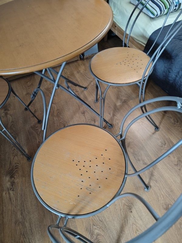 ikea stolik z krzesłami