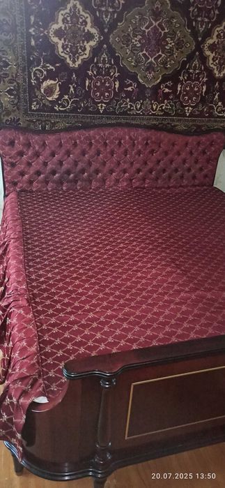 Продам ліжко та 2 тумбочки