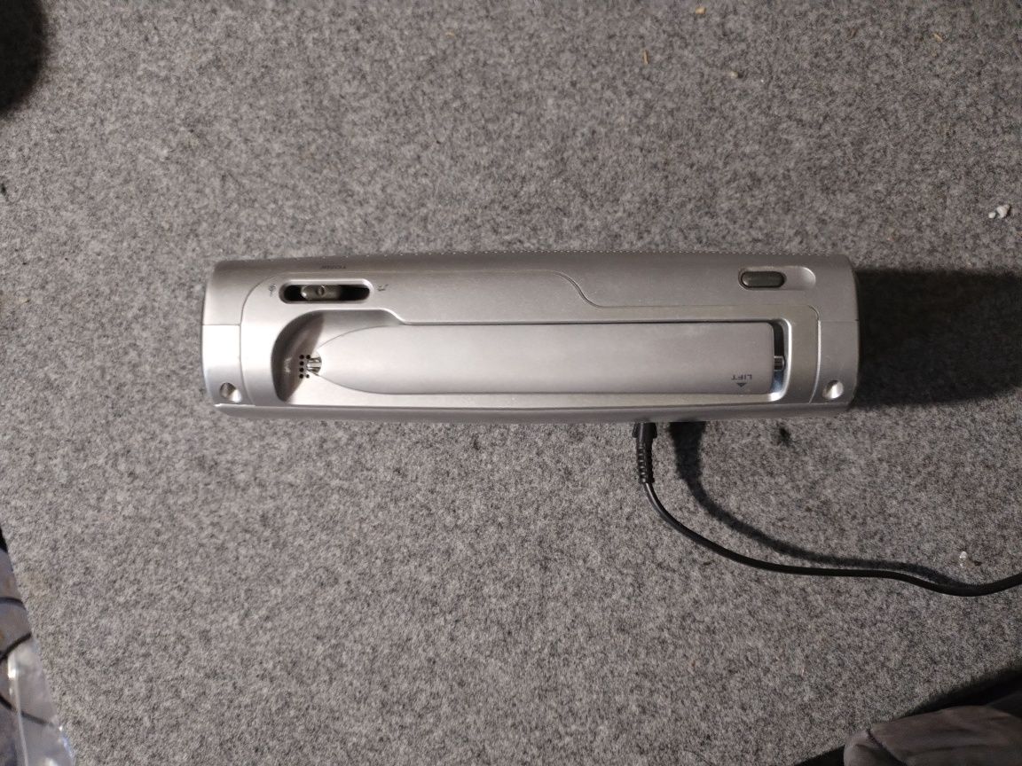 Радіоприймач grundig