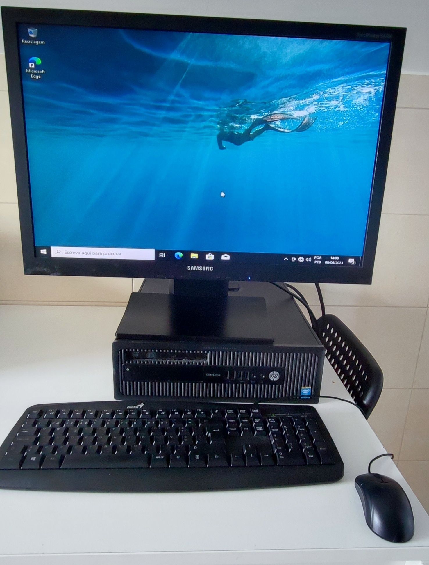 Computador (Desktop) HP EliteDesk + Ecrã