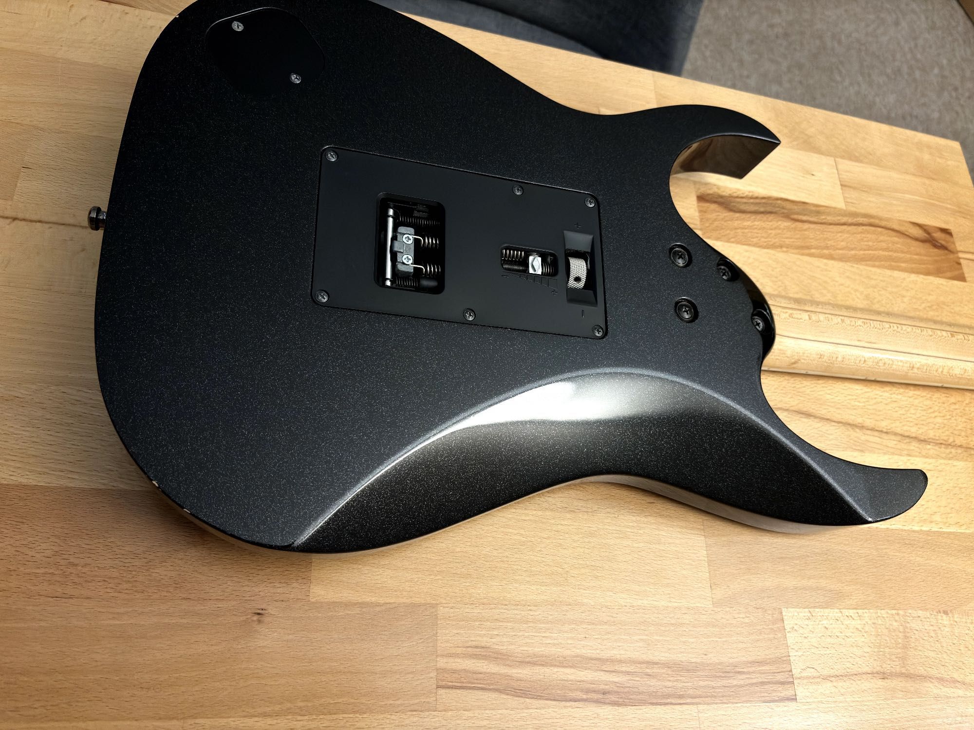 Ibanez Prestige RG3550 MZ GK gitara elektryczna futerał pas multitool