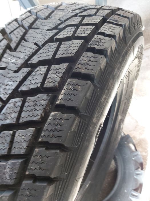 Opony ''Profil'' 235/60 R18 NORDIC gat.II