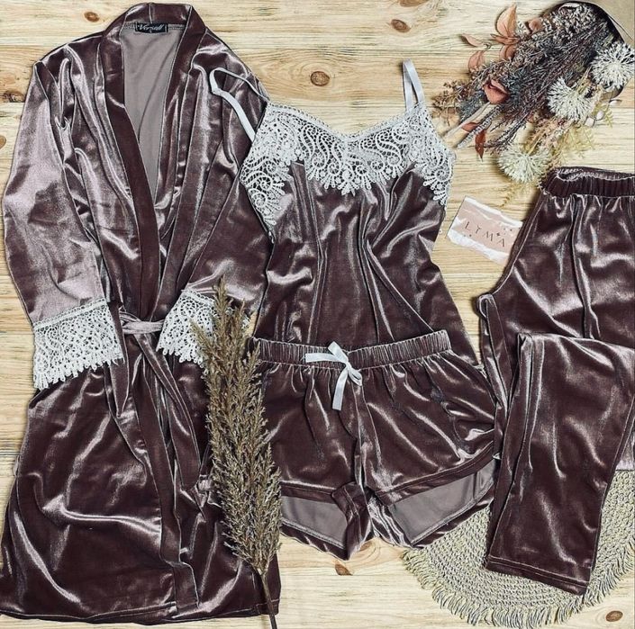 Жіночий велюровий комплект для дому 4в1 (халат, штани, шорти, майка)