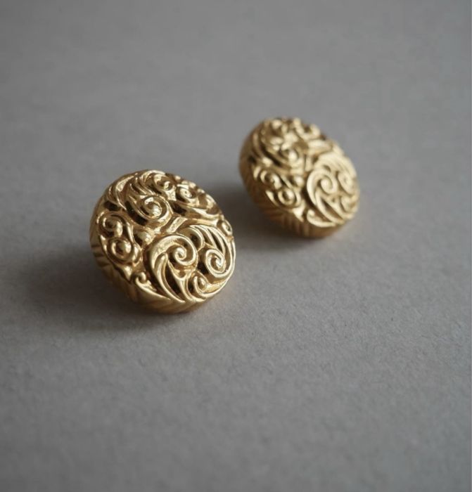 Вінтажна біжутерія