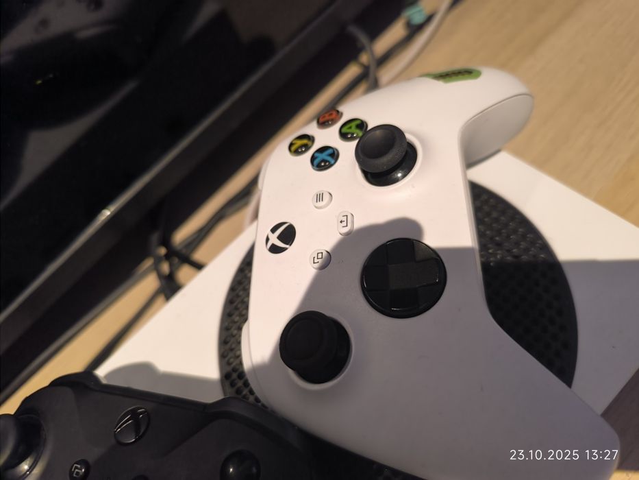 Xbox series s plus pad Elite 2 plus pilot