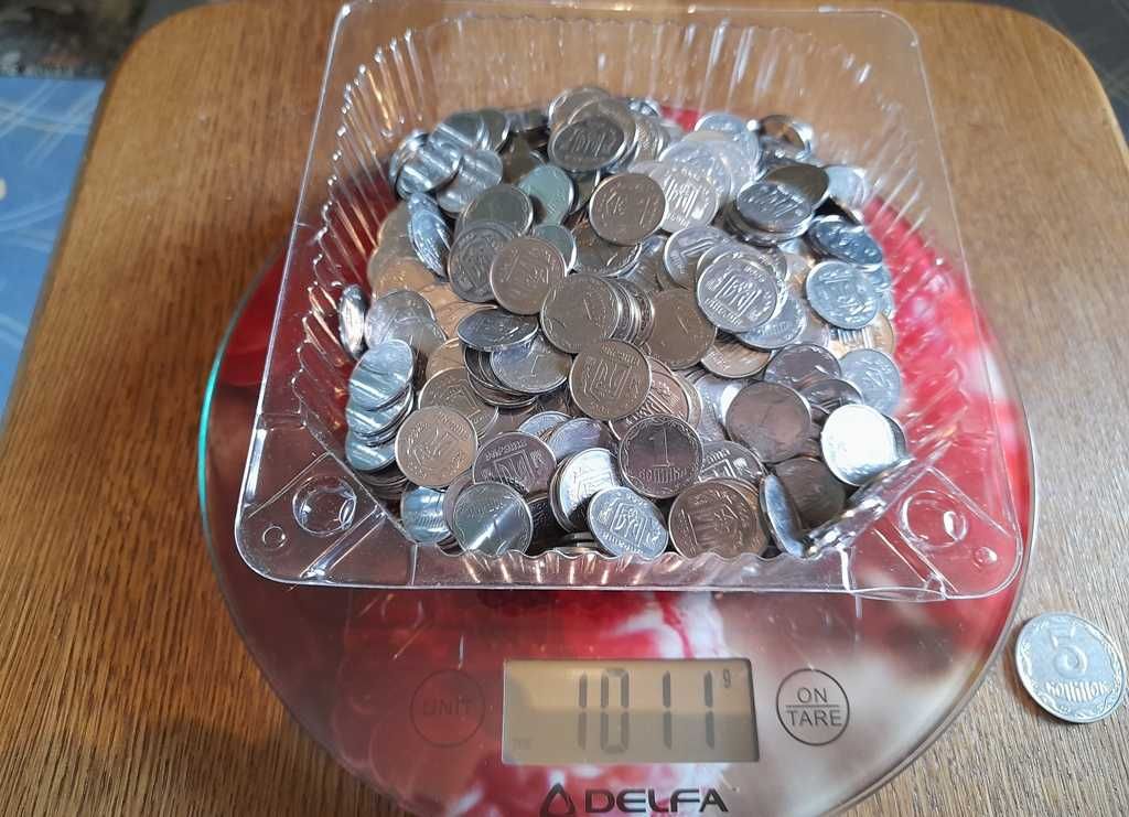 Монеты 1, 2 и 5 копеек Украины.  Монети  України.