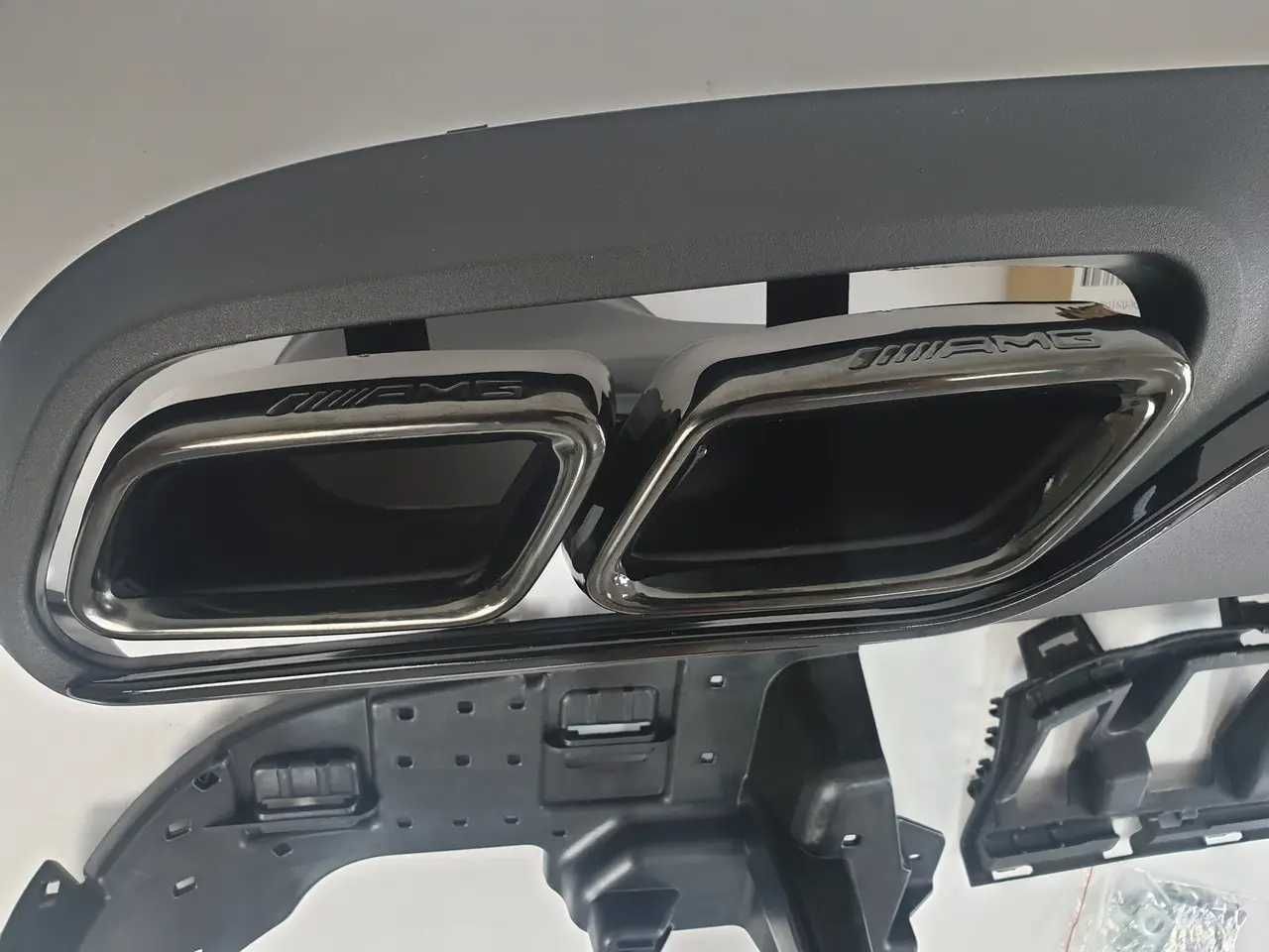 диффузор+насадки C63 AMG бамперC-class W205 2014-2018год COUPE Black