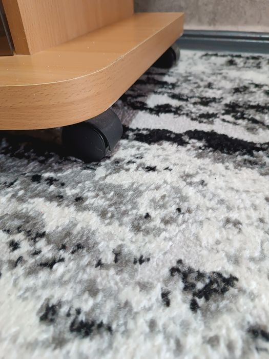 Тумбочка під телевізор.