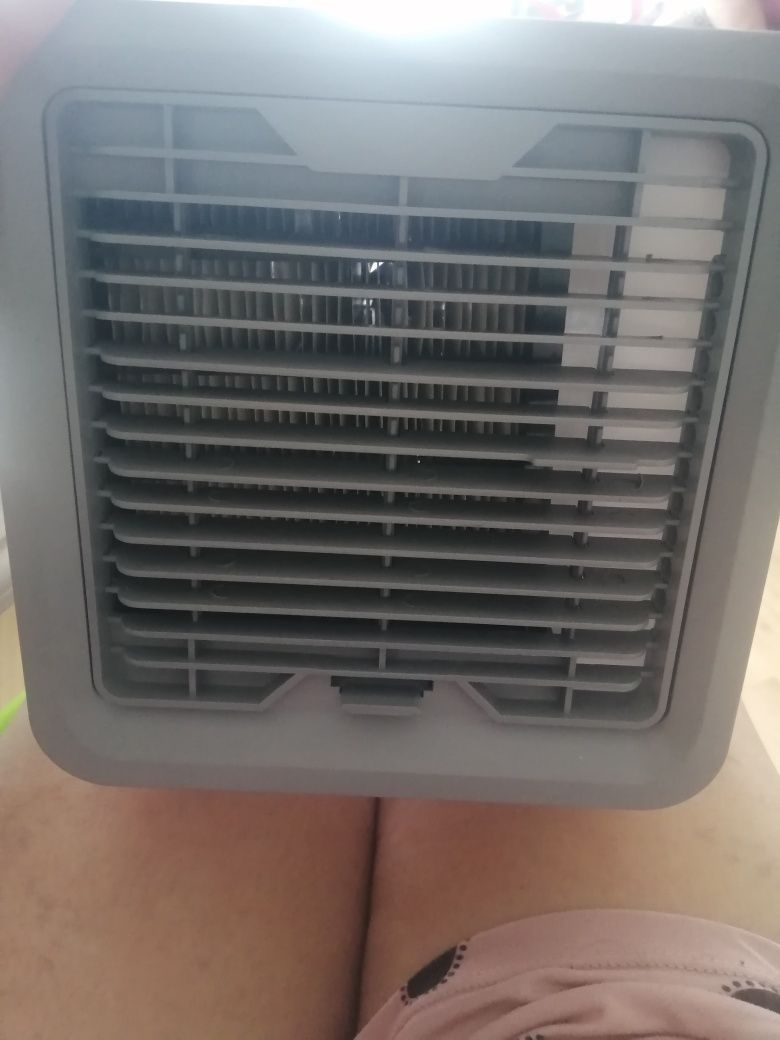 Mały klimatyzator - chłodne powietrze gdzie tylko chcesz!