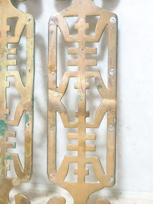 3 lindas antigas ferragens de mobília asiática em latão