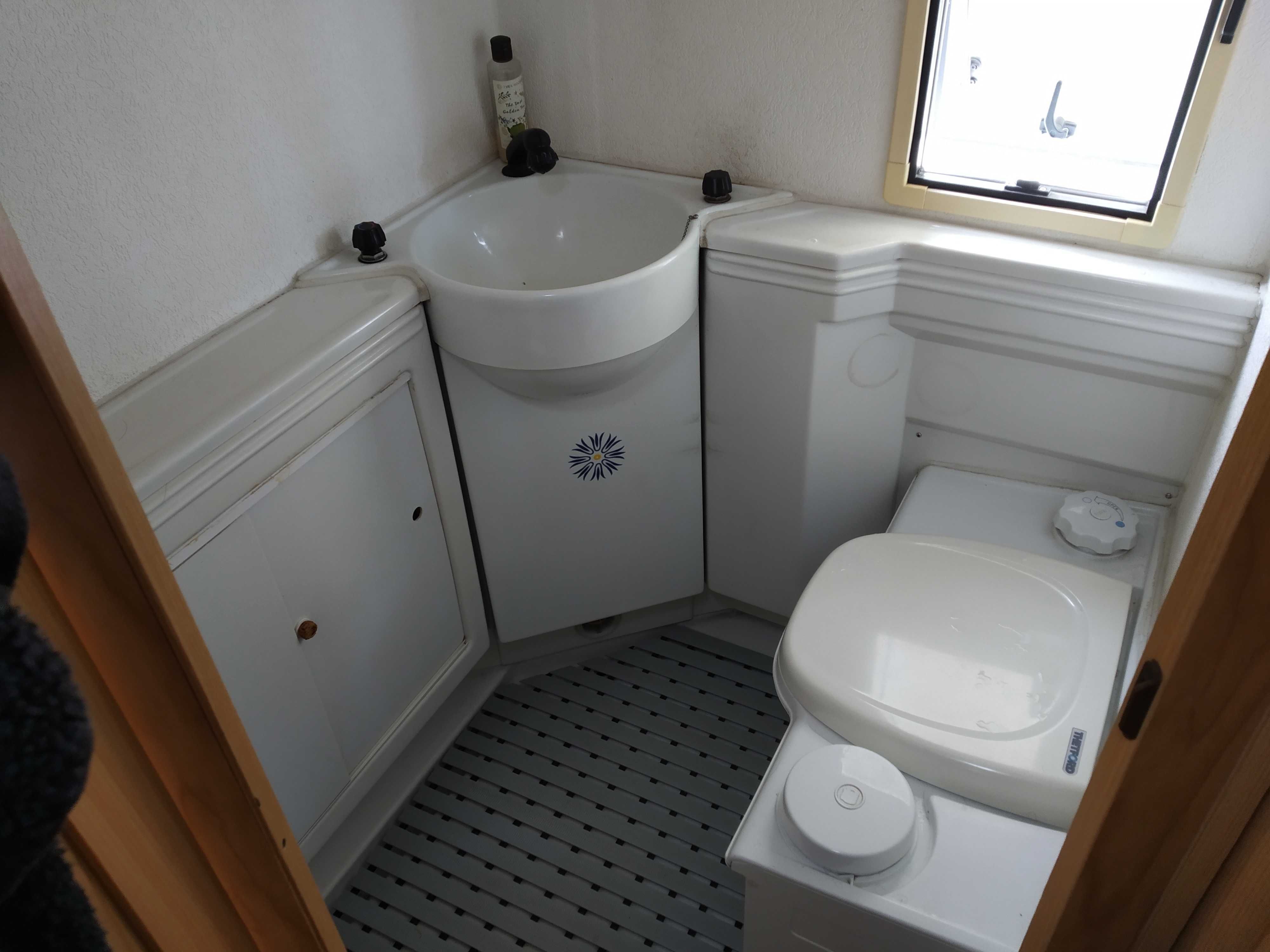 Alugo autocaravana parqueda Carvalhal (Comporta) férias apartmentvan