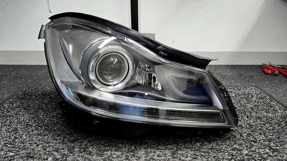 Farol Mercedes Classe C W204 Xenon Lci
