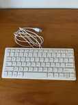 Teclado Branco com entrada USB