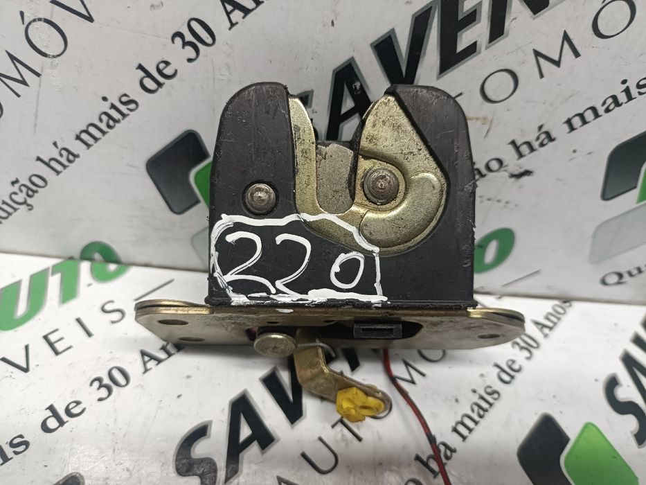 Fechadura / fecho da mala MITSUBISHI Carisma Hatchback (DA_)