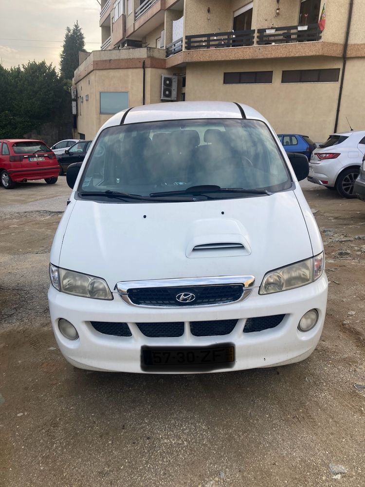 Hyundai  H1 2.5 diesel 9 lugares