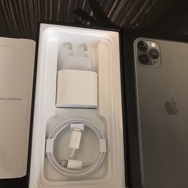  Швидка зарядка 20w lightning блок 5w з комплекту iPhone 8+ 11 Pro