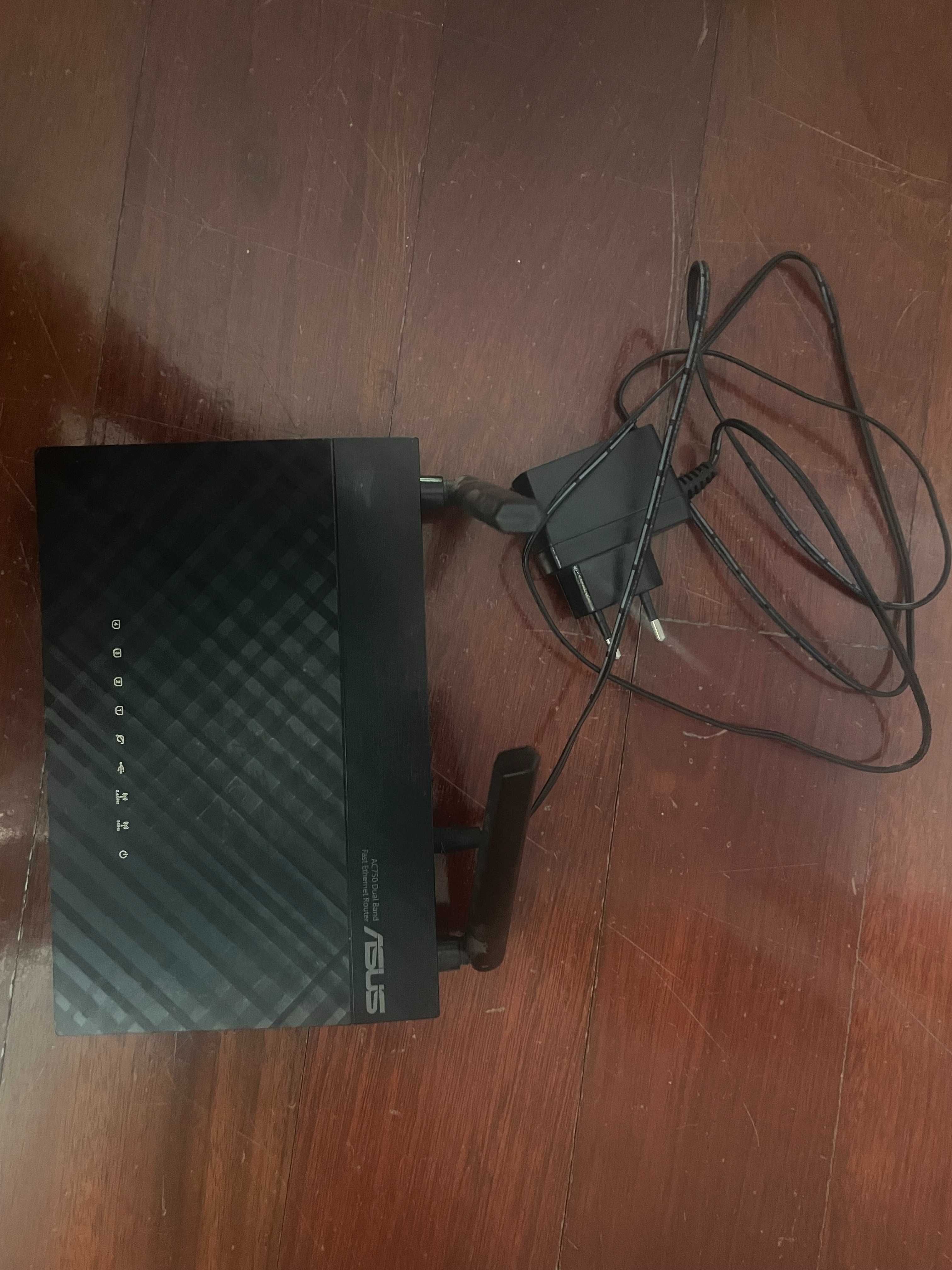Router Asus RT-AC750