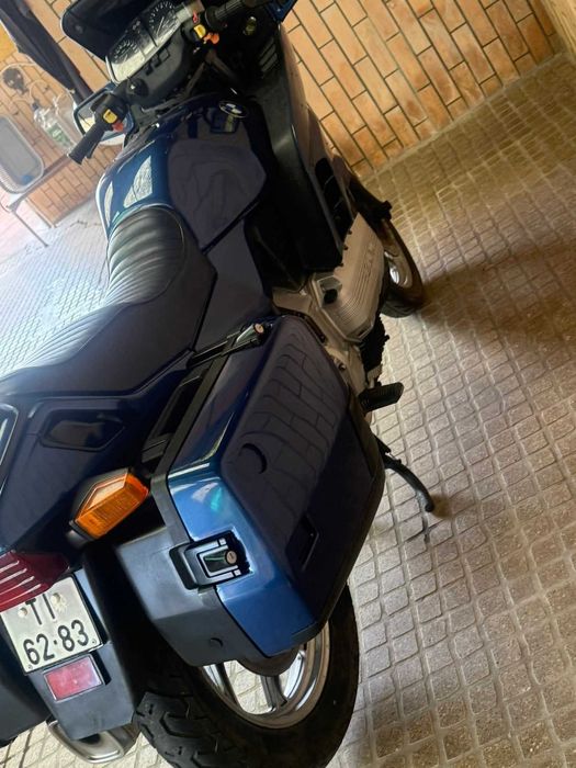 BMW K100RS como nova
