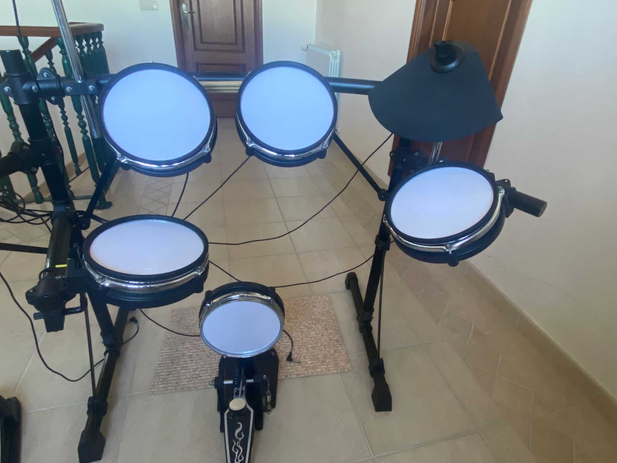 Bateria eletrónica Tribal ST Deluxe