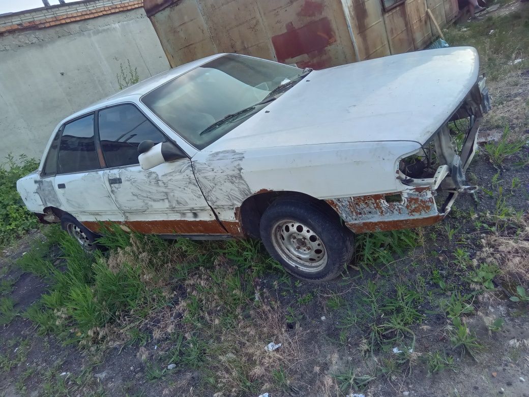 Продам ауді 100 с3 під востановлення!