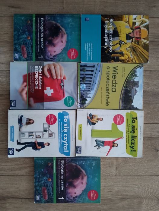 Sprzedam książki do szkoły średniej