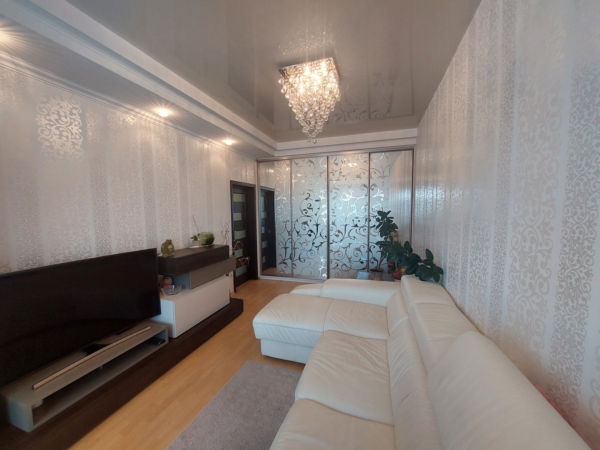 Продаж 2 кім квартири 56.9м2 вул. Міцкевича  м. Дрогобич