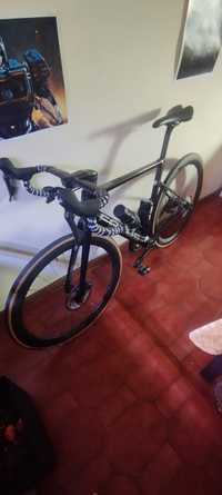 Bicicleta focus izalco max ultegra full carbon