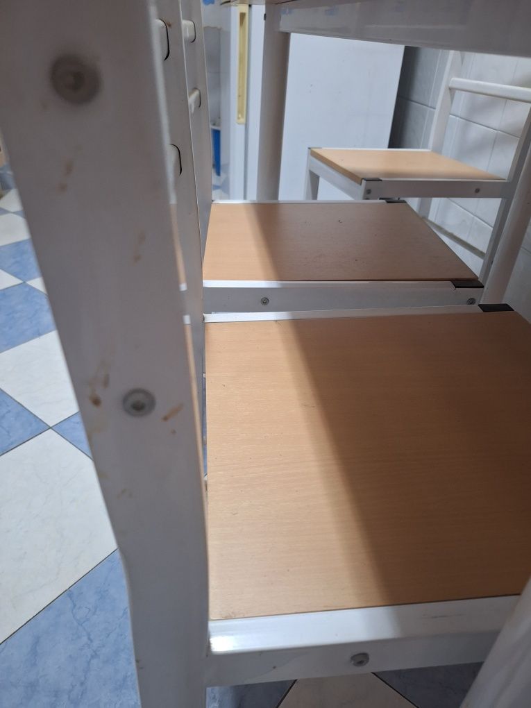 Mesa de cozinha + 4 cadeiras