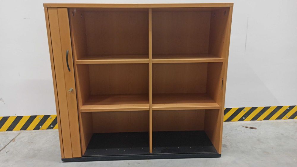 Szafka biurowa zamykana na kluczyk