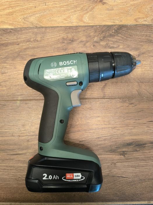 Шуруповерт Bosch Universalimpact 18 бу