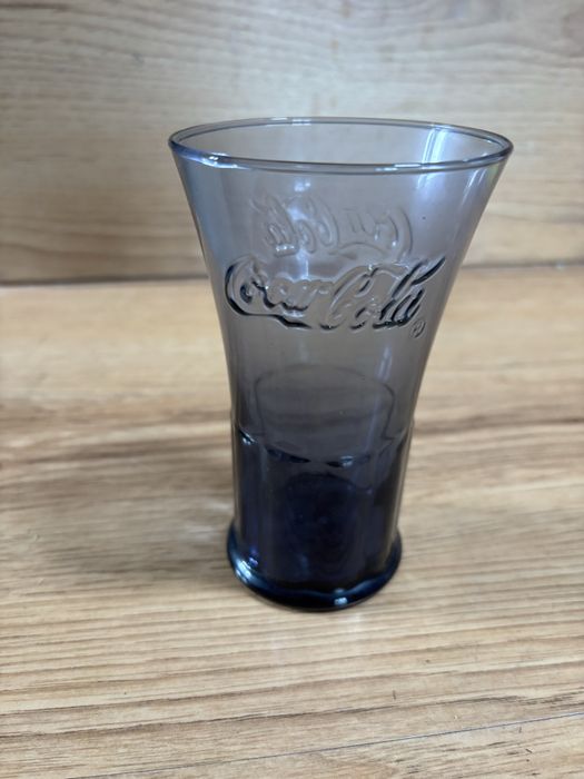 Szklanka Coca-Cola .