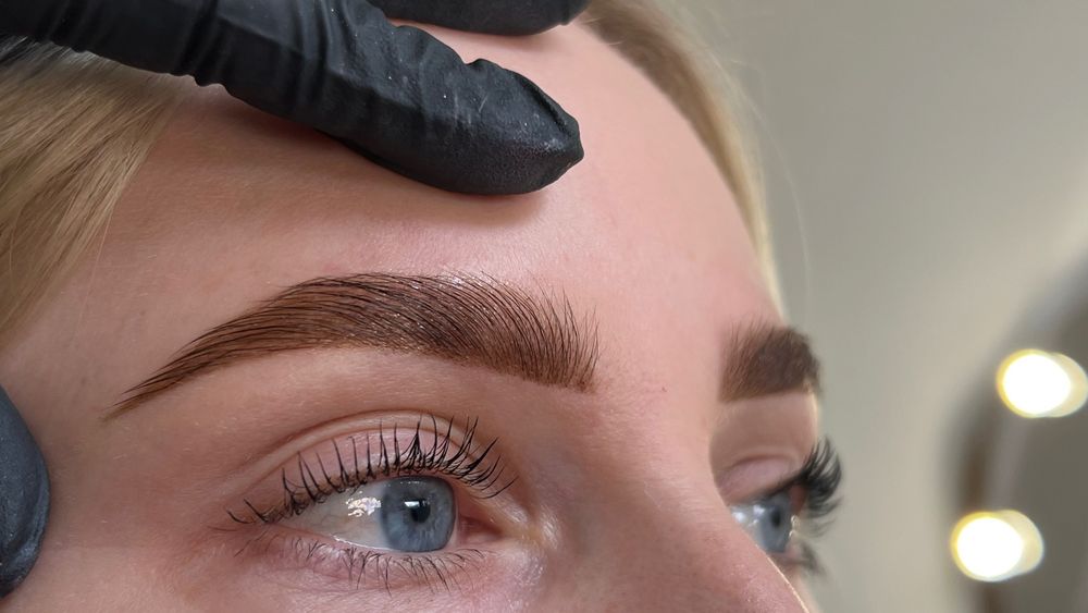 Оформлення брів