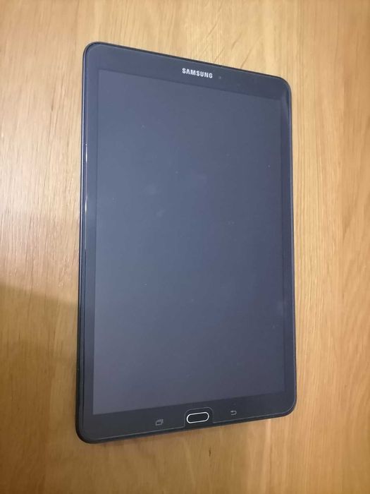 Планшет Samsung Galaxy Tab E