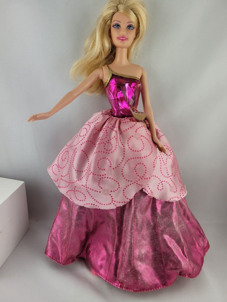 Lalka Barbie Blair Mattel z obracającą spódnicą Akademia Księżniczek