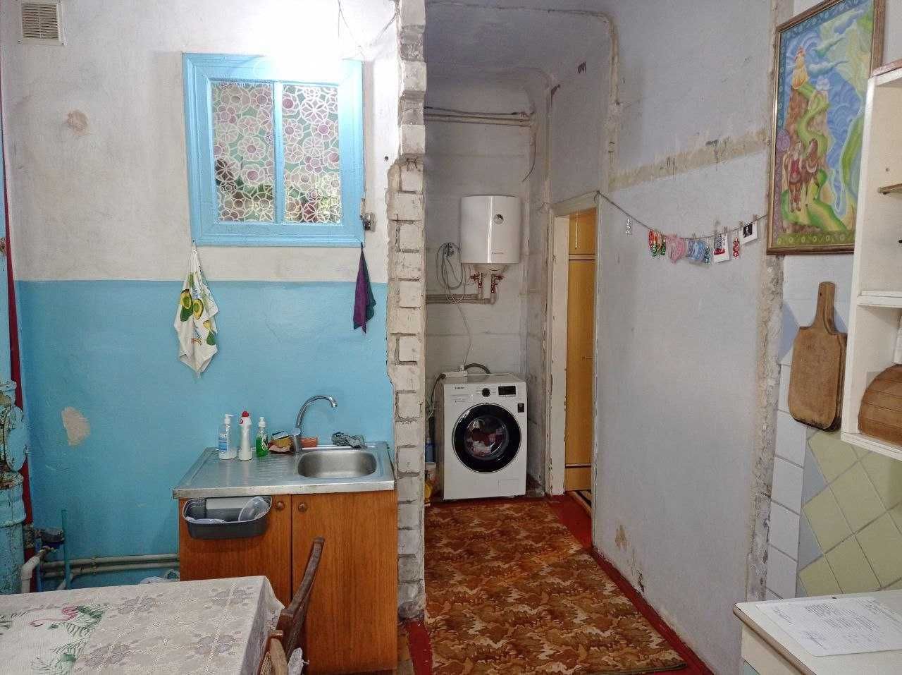 Продам 3-х комнатную квартиру, первый этаж, левый берег