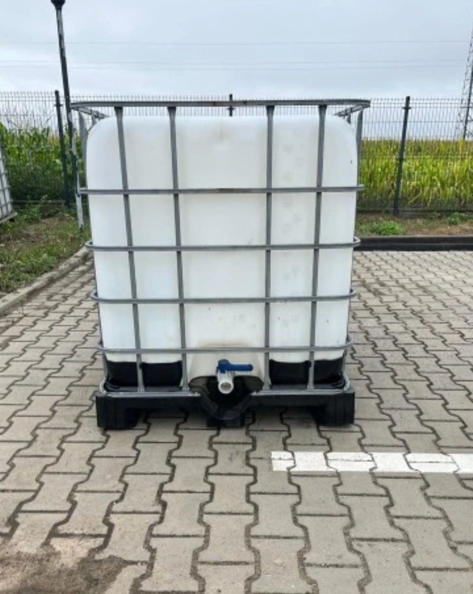 Zbiornik mauzer 1000l. Beczka, Schutz, jak nowe w kratownicy.