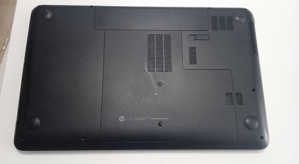 Ноутбук Hewlett-Packard HP Pavilion 17. ОЗУ 4ГБ. Диск 500ГБ. + сумка