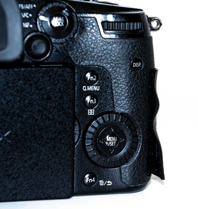 Panasonic Lumix DC-GH5 BODY 20.3Mpix 10TYŚ