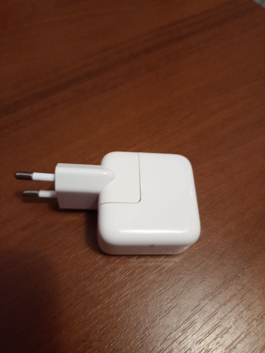 Мережевий адаптер Apple 12 V модель А1401