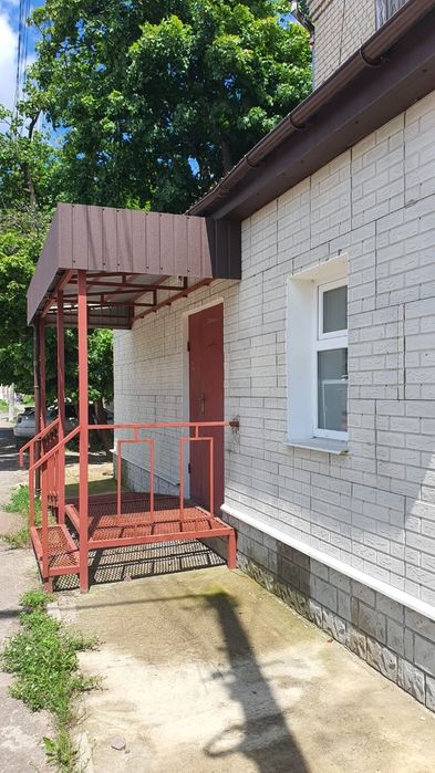 Продам комерційне приміщення, площа 71.7кв.м.