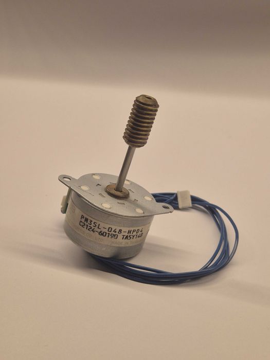 Silniki elektryczne krokowe różne rodzaje