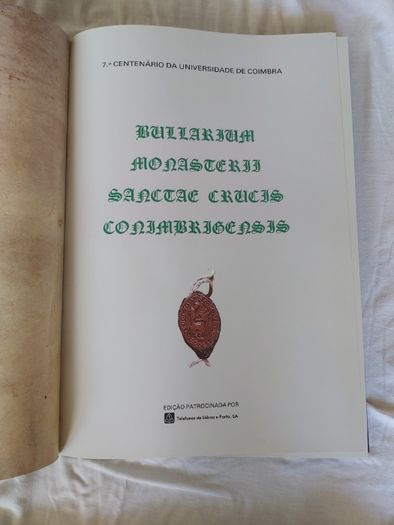 Livro "Bullarium Monasterii Sanctae Crucis Conimbrigensis"